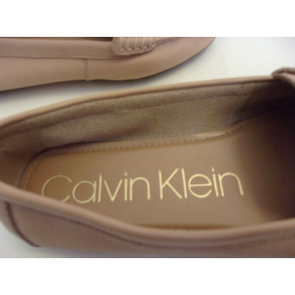 Calvin Klein Butter Soft Leather Tan Leta Loafers Size 10 Logo Plate Rubber Sole - Picture 5 of 6